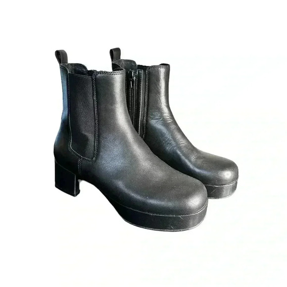 Jeffrey Campbell LILLIAN PLATFORM CHELSEA BOOT IN BLACK 7.5 - Picture 2 of 5